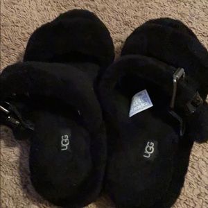 Ugg slippers size 7
